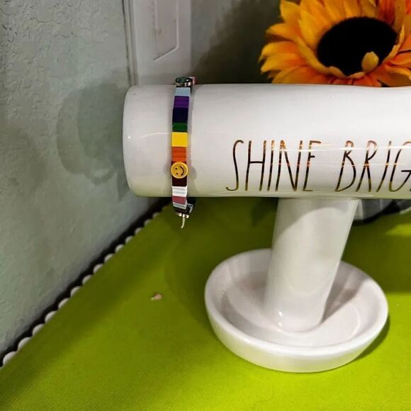 NWT Betsey Johnson Rainbow Stretch Bracelet #BJBR - Picture 1 of 6